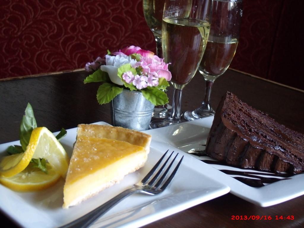 Ty Llew 호텔 Llandysilio 외부 사진